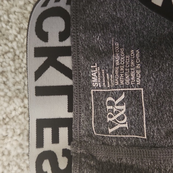 Y&R Matching set - Picture 2 of 3